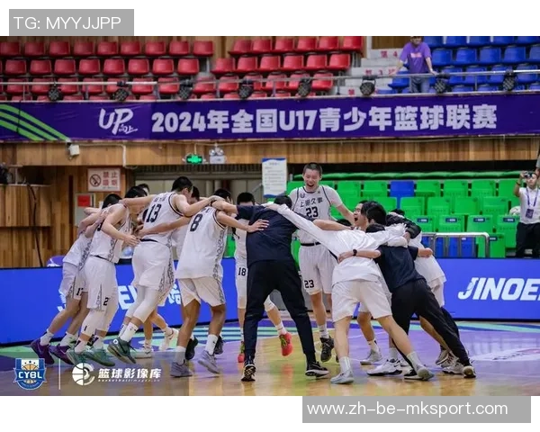 上海男篮举办新赛季CBA出征典礼,新赛季方针力求联赛前四 上海男篮举办新赛季CBA出征典礼,新赛季方针力求联赛前四